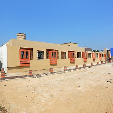 Hotel On Call Puri Laxmi Beach Resort Exterior photo